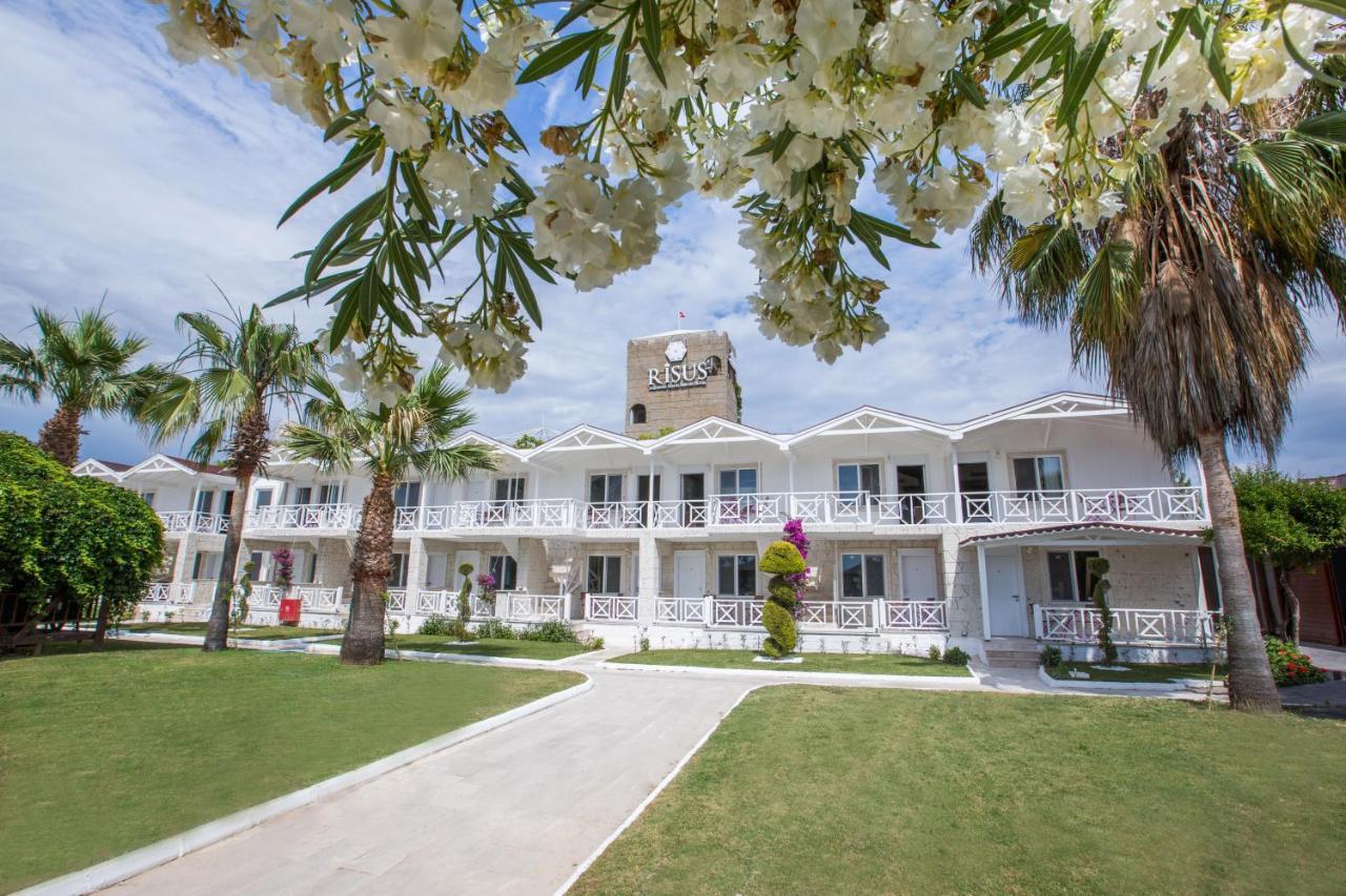 Risus Beach Resort Hotel Kusadası Extérieur photo