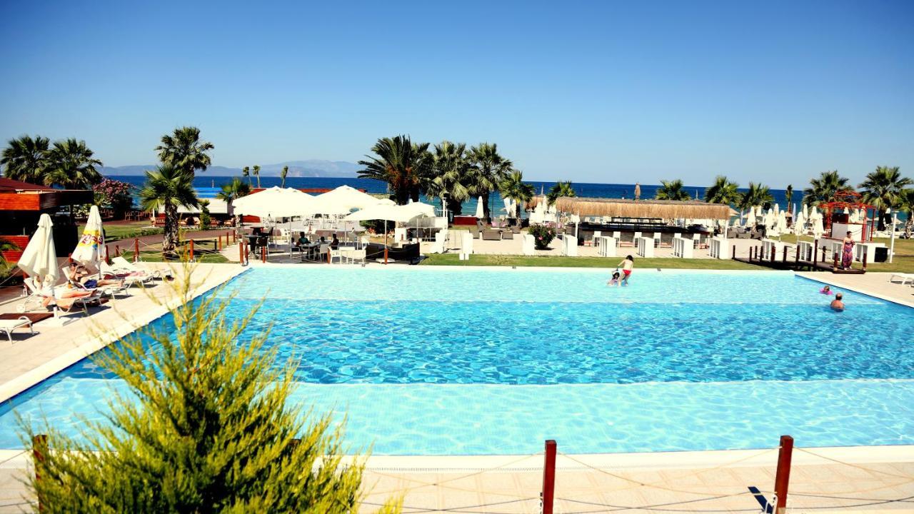 Risus Beach Resort Hotel Kusadası Extérieur photo