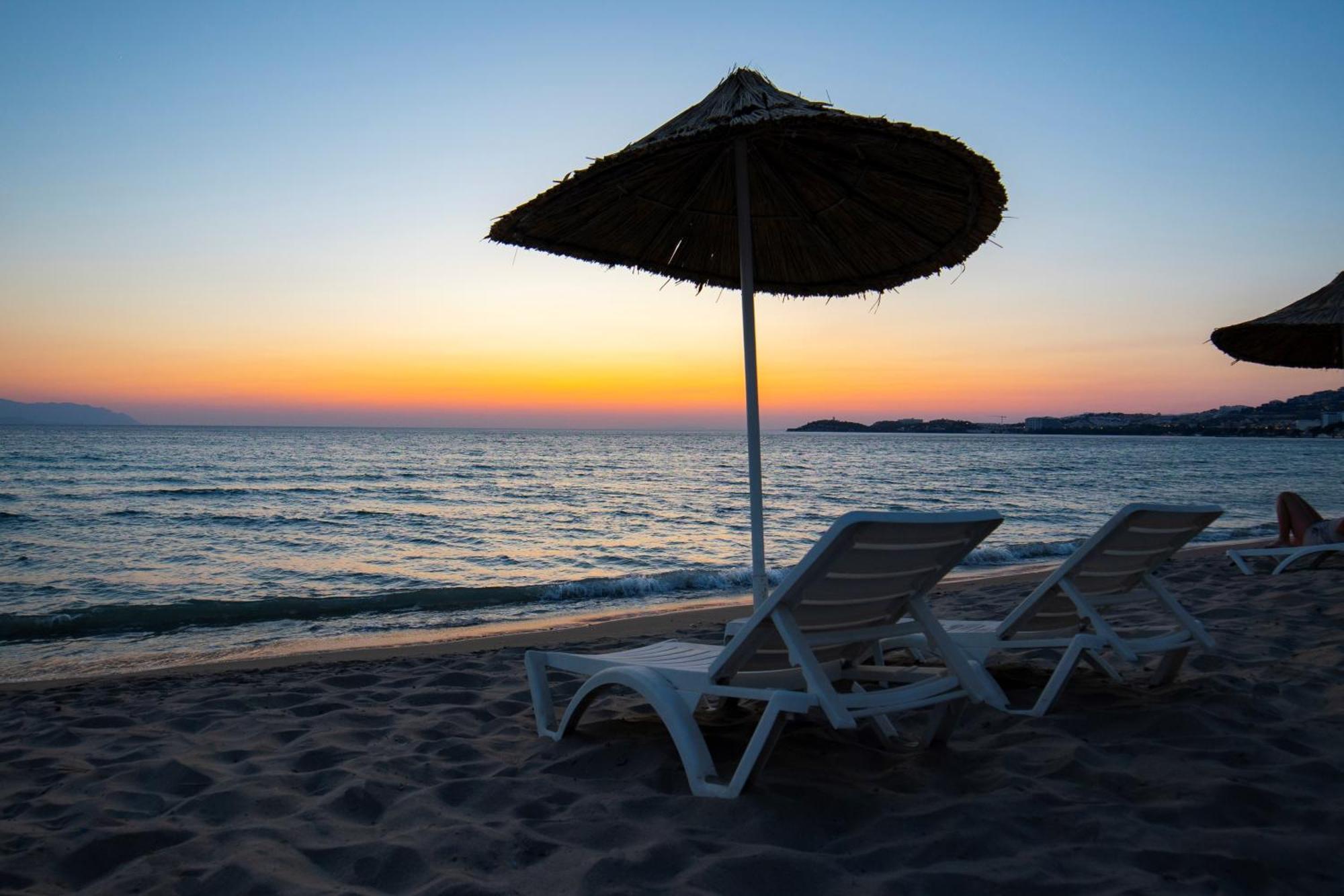 Risus Beach Resort Hotel Kusadası Extérieur photo