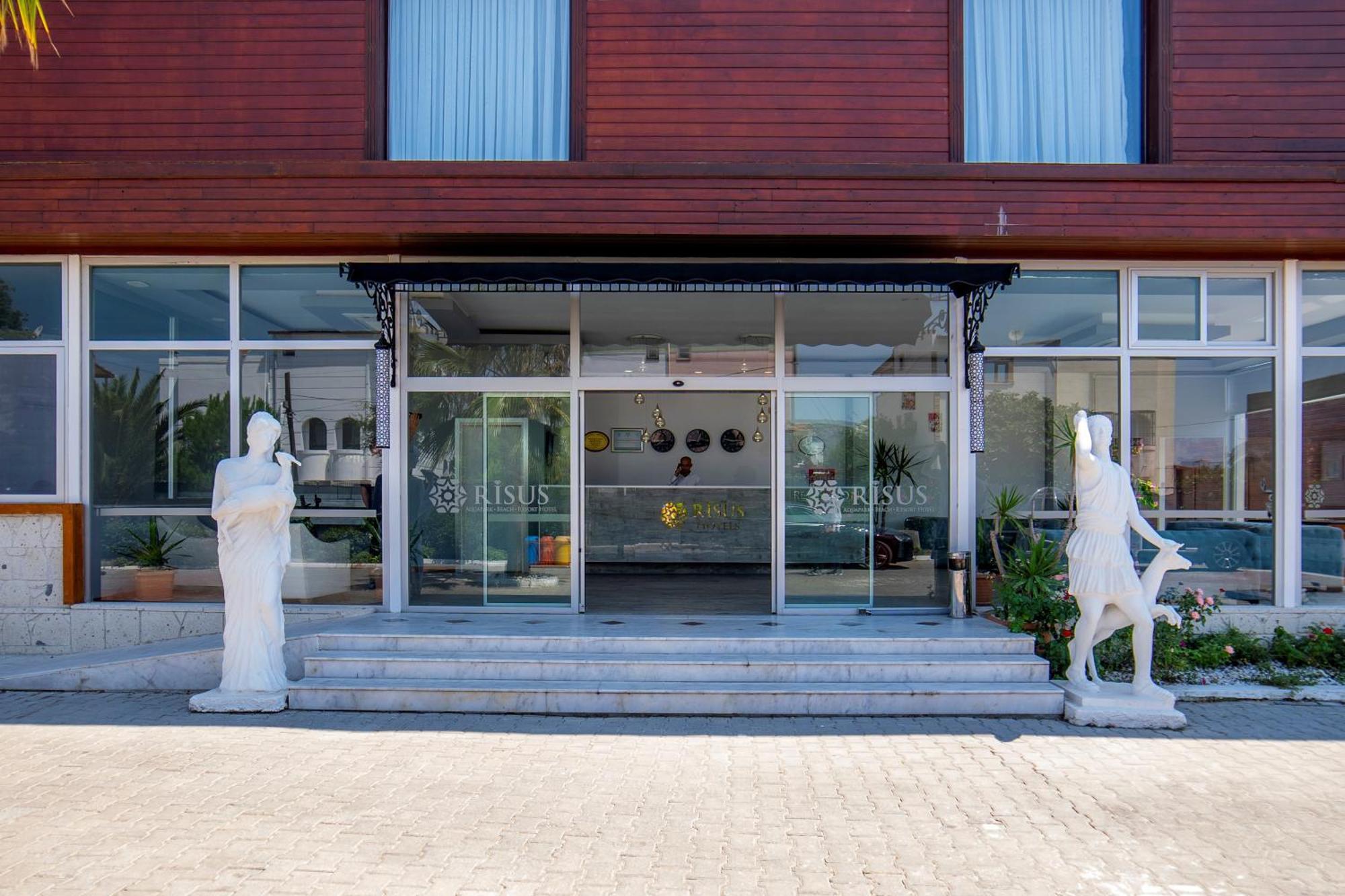 Risus Beach Resort Hotel Kusadası Extérieur photo