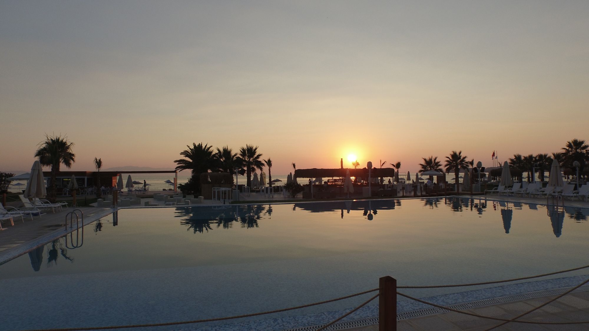 Risus Beach Resort Hotel Kusadası Extérieur photo